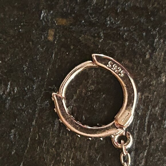 925 Sterling Silver Double Piercing Handcuff Chain Hoop Earrings - Picture 7 of 8